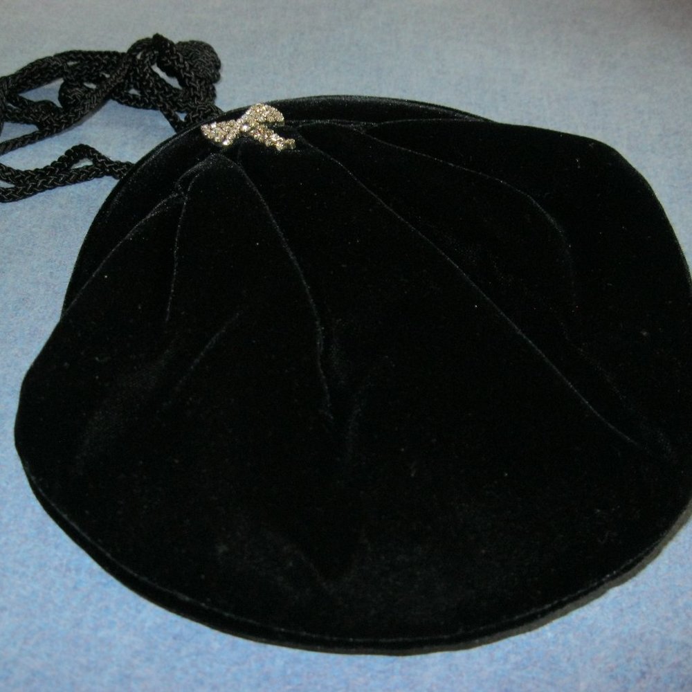 Carolyne Barton, black faux-velvet evening bag.